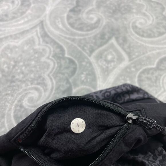 Womens Lululemon Speed Short - Picture 6 of 6